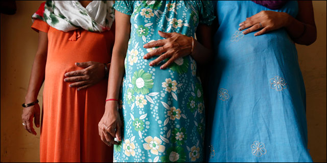 Maternidad subrogada en India